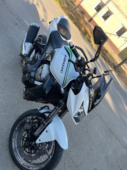 Vând Kawasaki z750 2008 injecție
