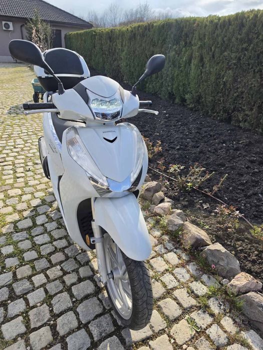 Honda SH 300i keyless