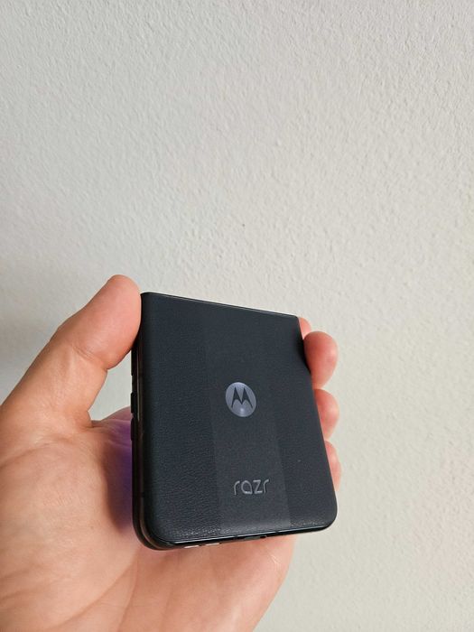 Motorola razr 50 ultra 512 gb Husa cadou garantie.