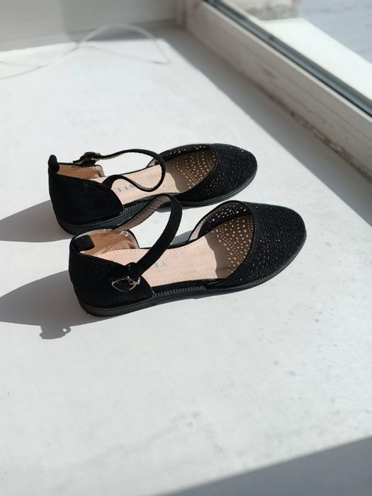 Продам женскую обувь