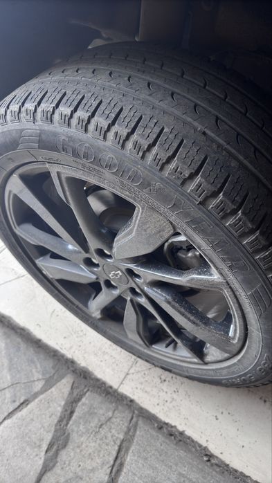 Б/у Шины Goodyear Efficientgrip 235/50 R19