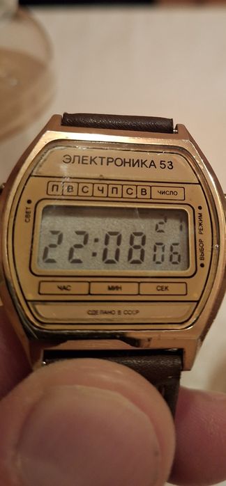 Продам Часы Электроника 53