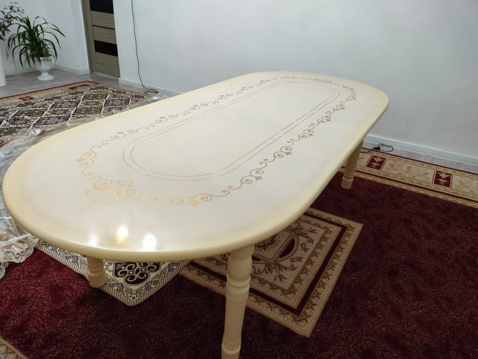 Белый стуллллллл