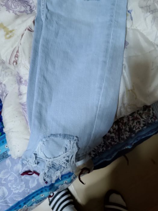 Blugi slim marca Zara mărimea M