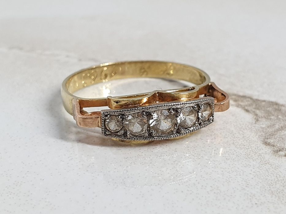 Inel vintage din aur de 14K cu pietre albe – mărimea 57, gramaj 2,32 g