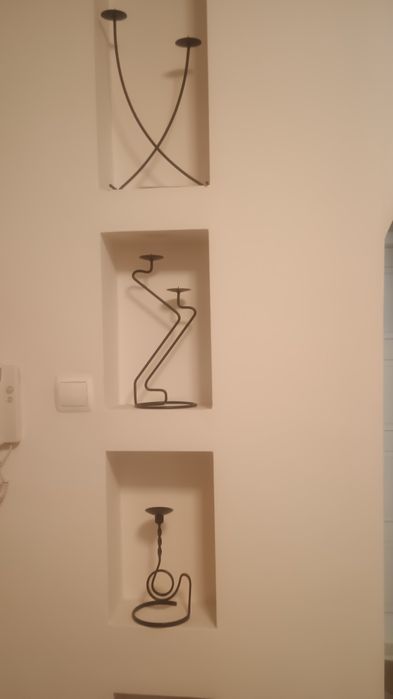 Sfeșnic negru lumânări.