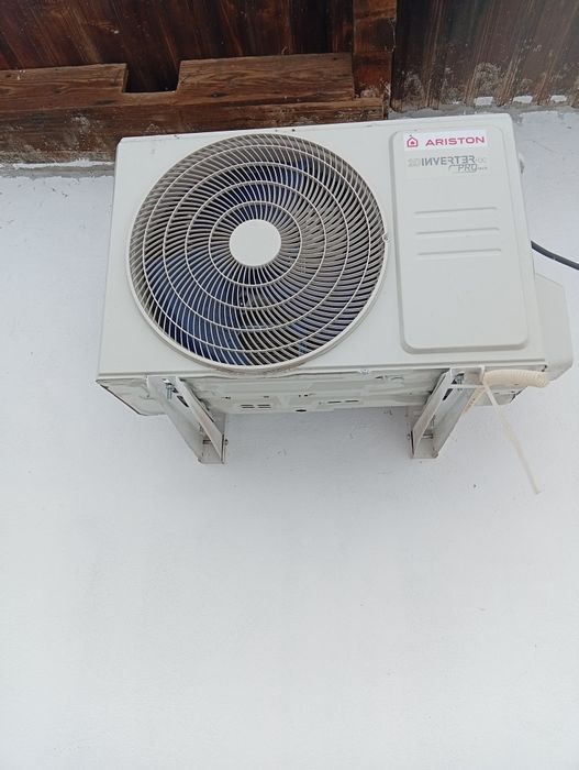 Aier condiționat Ariston folosit 4 luni