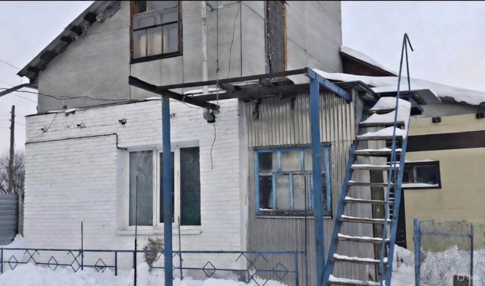 Продам дом возле ЕМШАНА