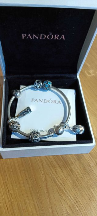 Bratara Pandora cu charmuri