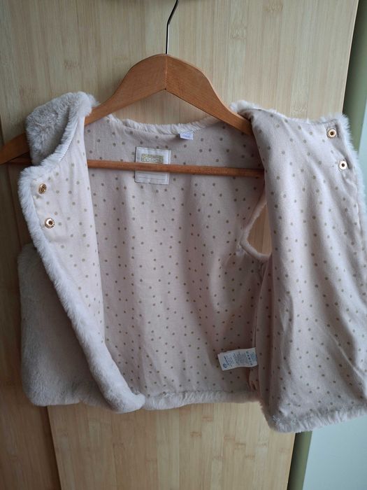 Пухкав елек okaidi за момиче 140 см