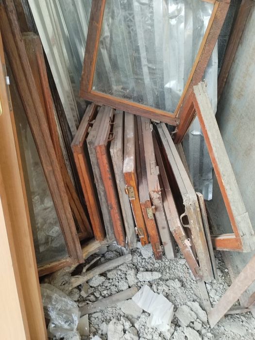 Продам двери и окна