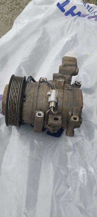 Компресор климатик Rav 4