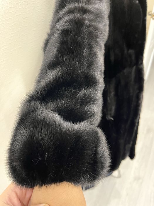 Продаю шубу ниже колен