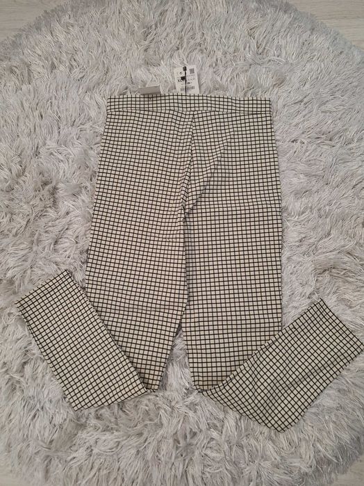 Pantaloni Zara de dama noi cu eticheta.Marimea XL.