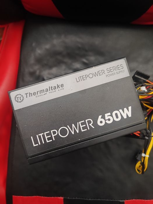 Thermaltake 650 ватт блок питания
