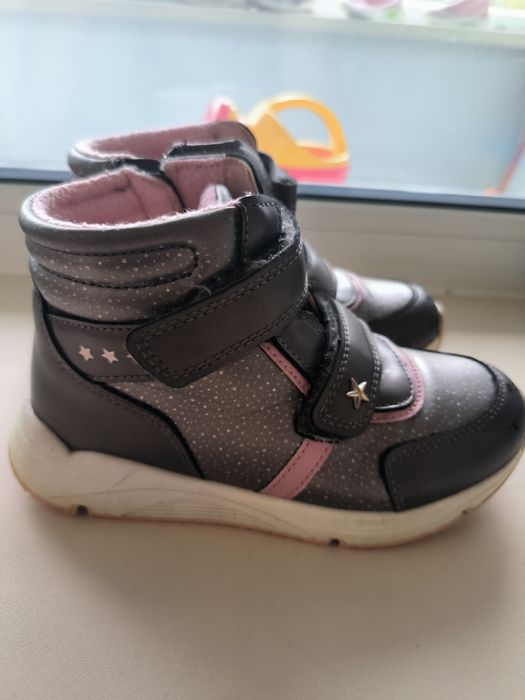Ботинки демисезонные на девочку размер 30