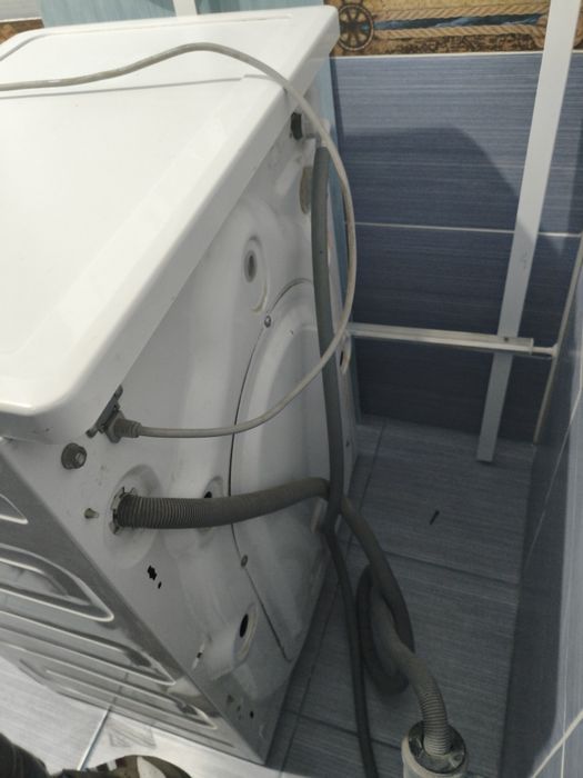 Подаю бу стиралку Beko