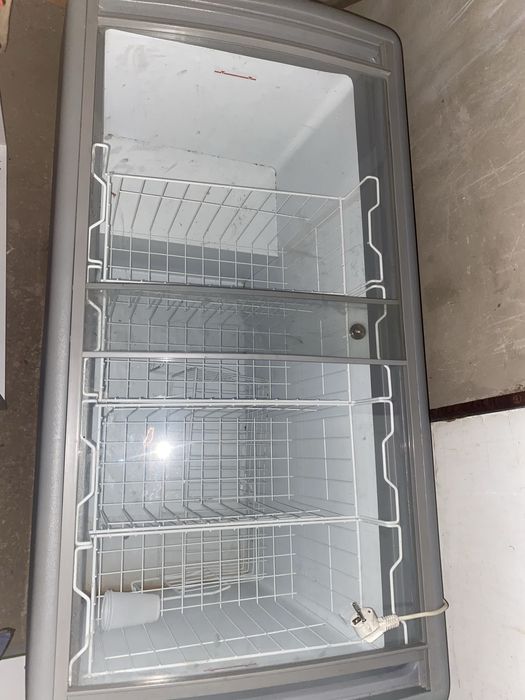 Морозильник отлично морозить