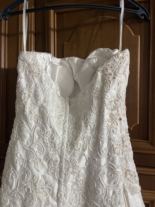 Свадебное платье.