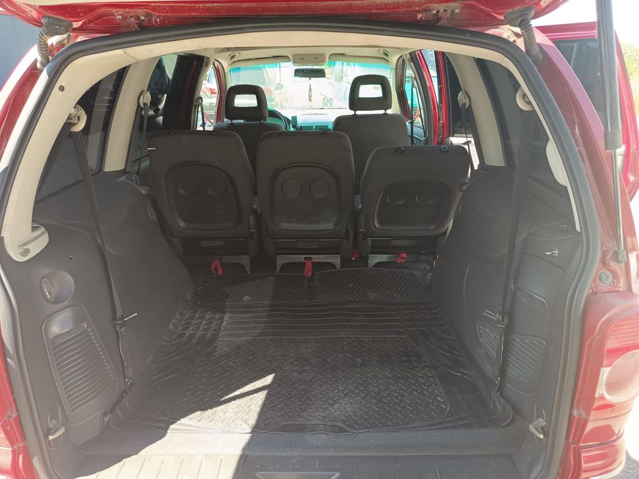 Volkswagen Sharan din anul 2007 Automată