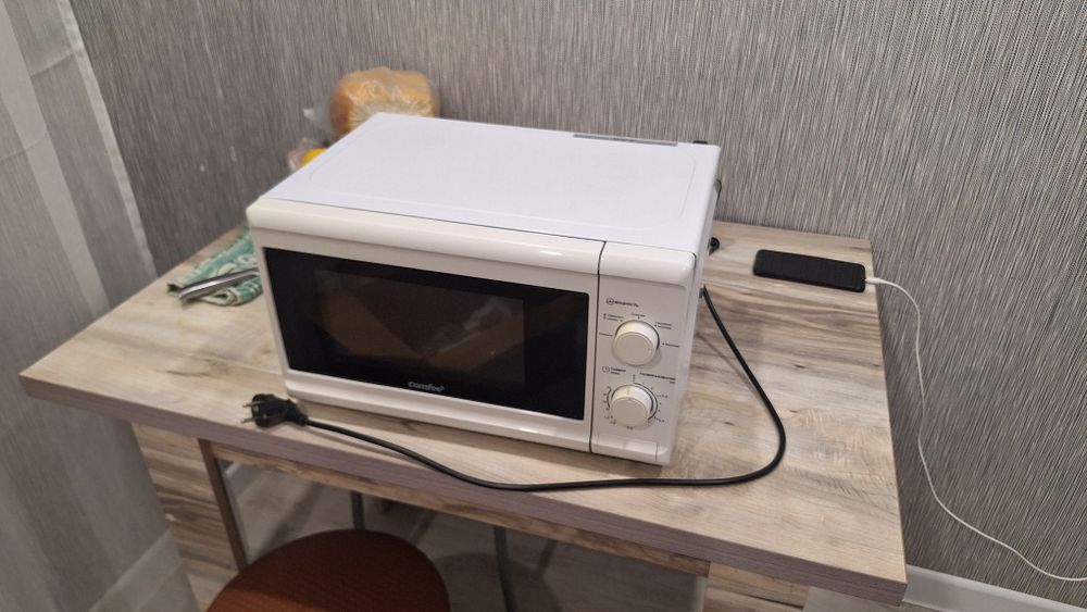 Микроволновка Comfee