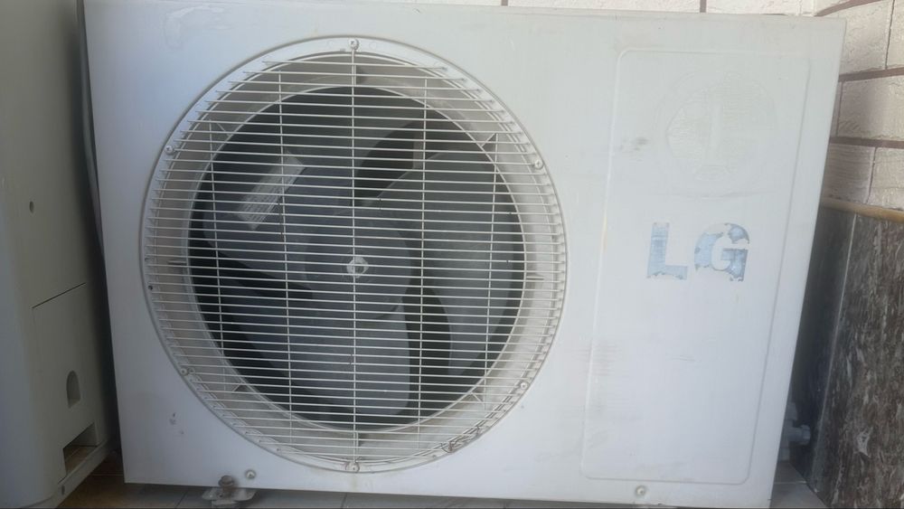 Кондиционер LG.