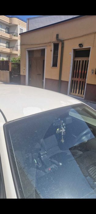 Vand alfa romeo din 2010 motor 2.0 jtd motor foarte bn intretinut toate schimburile facute la timp pret 2500 euro foarte putin negociabil