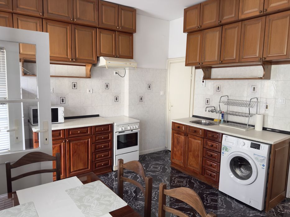 Апартамент с две спални в центъра на Бургас