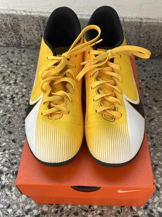 Футболни обувки nike