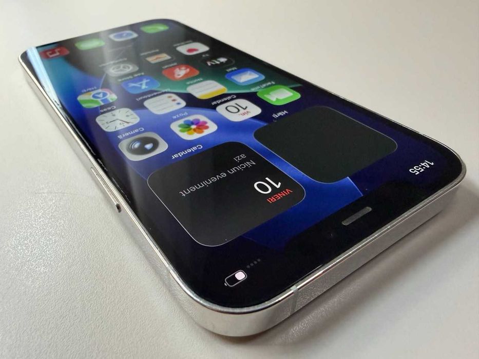 Apple / iPhone 12 Pro 128 Gb / Silver / 100% Acumulatorul