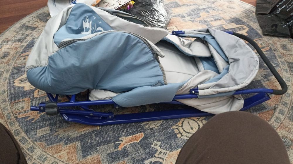 Срочно продам санки