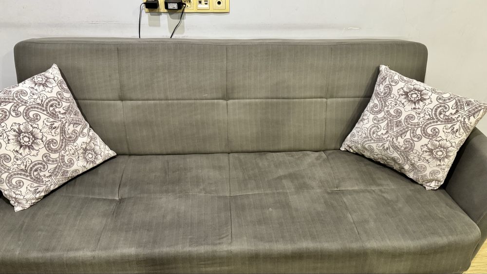 Диван             .