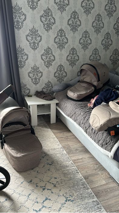 Коляска с автолюлькой 3 в 1