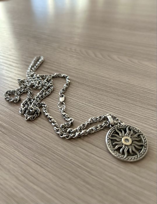Продам серебряную цепочку с кулоном