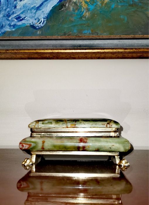 Кутия поставка за бижута бижутерка изключителна ръчна изработка 50 г.