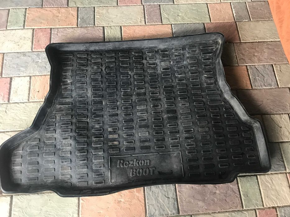 Коврик в багажник