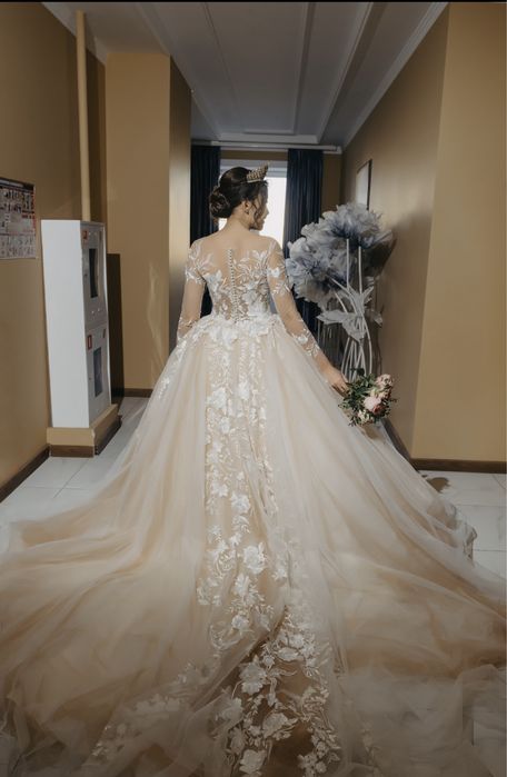 Продам свадебное платье в отличном состоянии