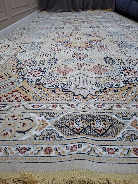 Продам ковры новые