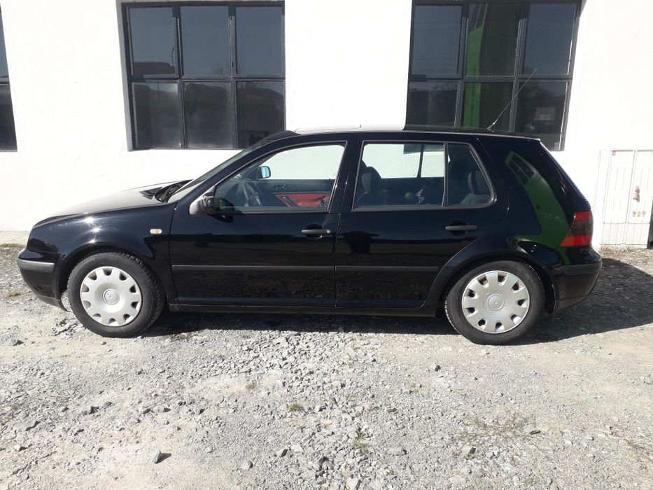 Dezmembrez VW golf 4 , 1.6 SR