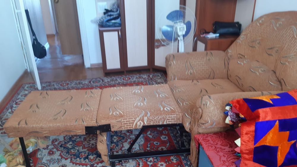 Продам мягкий уголок