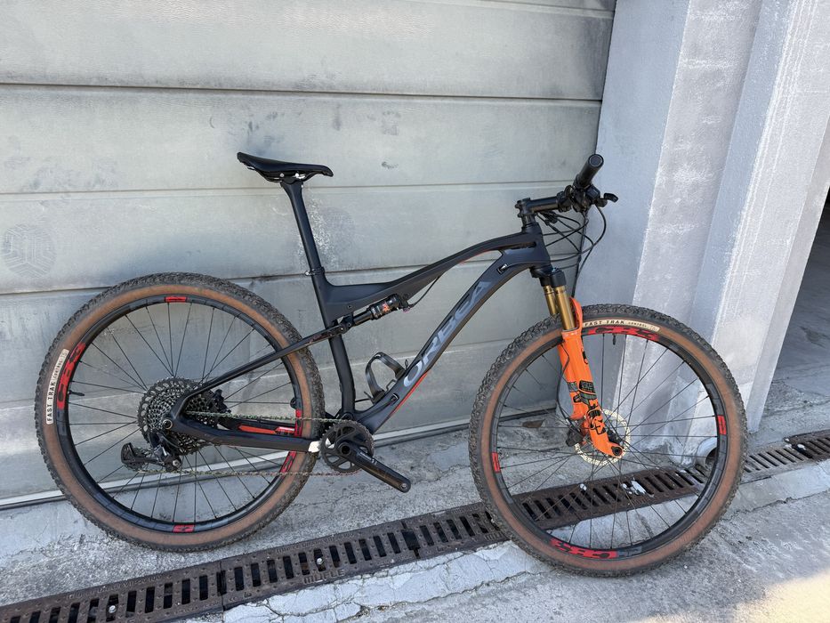 Продавам Orbea Oiz 29 – карбон, Fox Factory , XC / Marathon