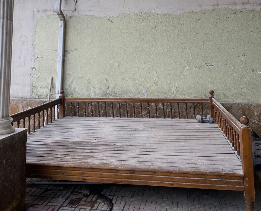 Продам деревянный тапчан