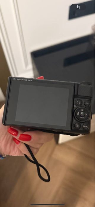 Продаю камеру Canon PowerShot SX740 HS в отличном состояний