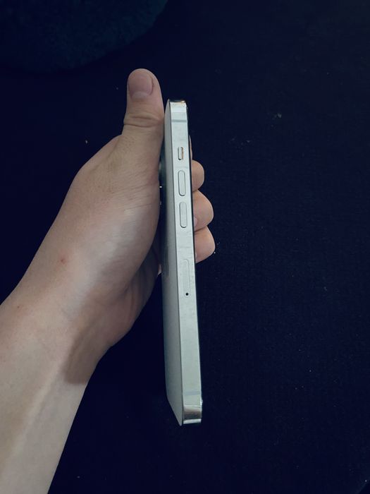 Продам Айфон 14 про 256 гб