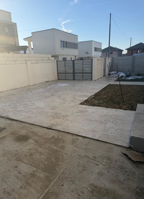 Casa de Vanzare Damila