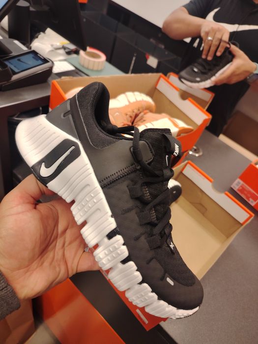 Nike metcon 5 femei Nr 38,39