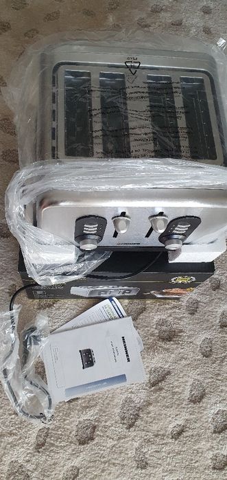 Vând prăjitor de pâine HEINNER HTP-BK1400XMC/ 4 Felii