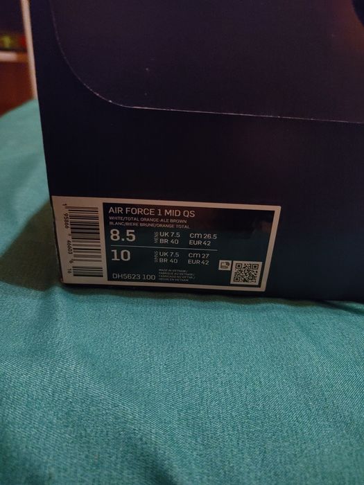 Adidași Nike Air Force 1 nr.42.