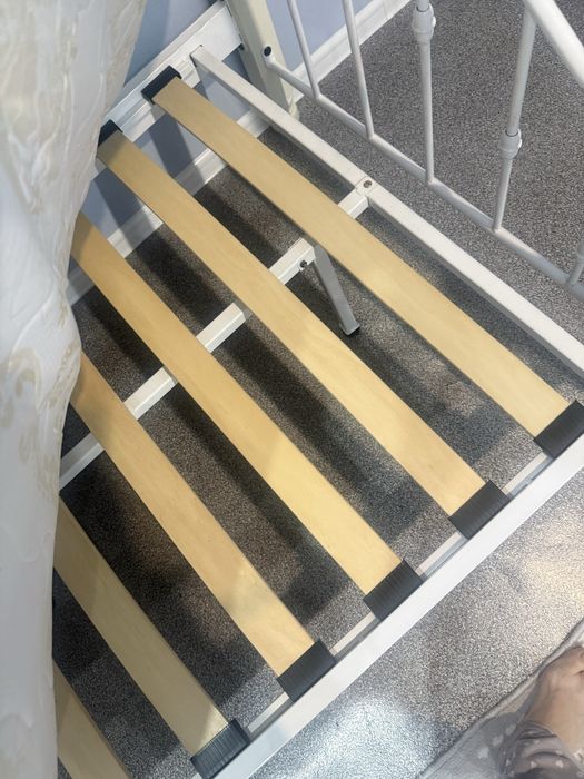 Продам детскую кровать для девочки