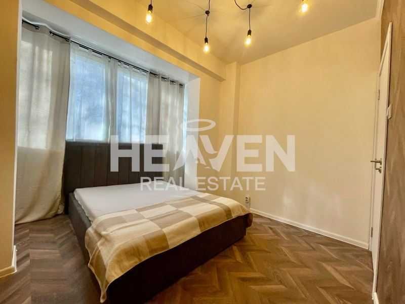 Продава се Тристаен апартамент в Пловдив, Център - 70 кв.м за 2057 €/кв.м - Снимка #3